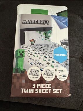Minecraft Twin Sheet Set in Green and White - Microfiber